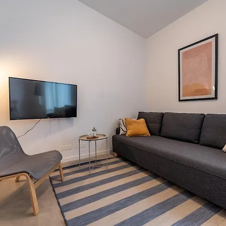 Cute&comfy With Outdoor Space -new Built *